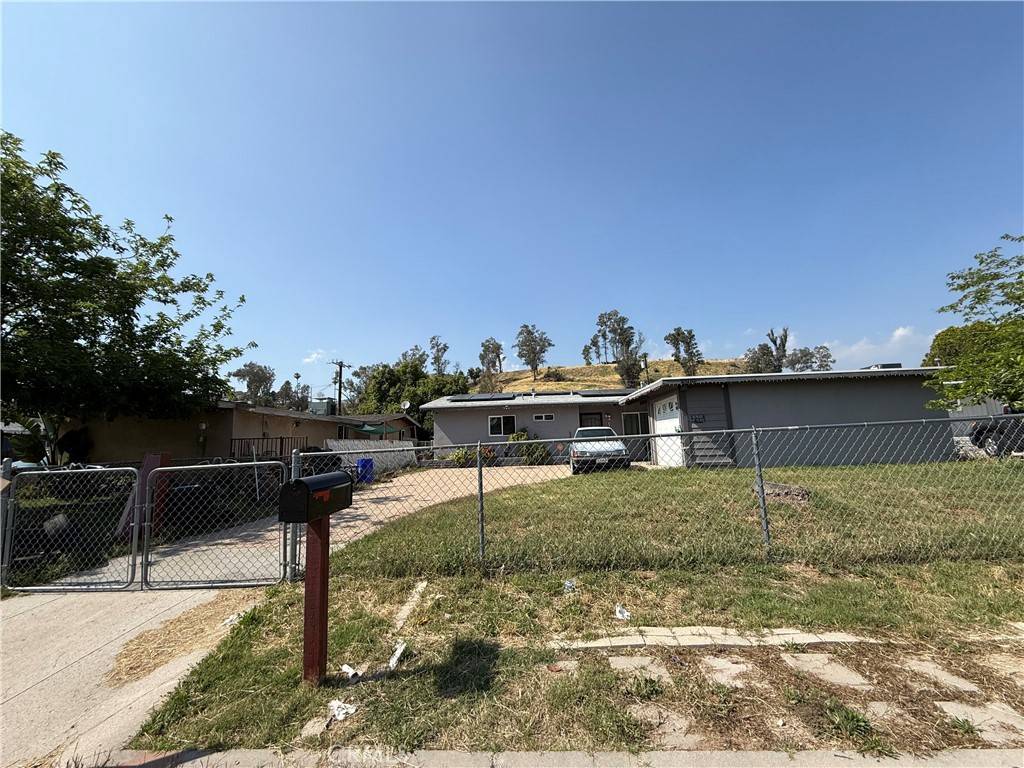 San Bernardino, CA 92404,25170 19th ST