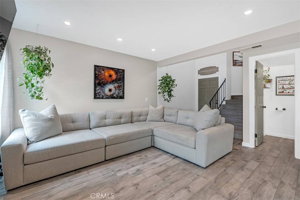 La Habra, CA 90631,349 S Monte Vista ST #20
