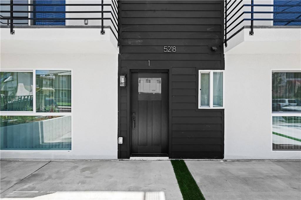 Toluca Lake, CA 91601,5218 Auckland AVE