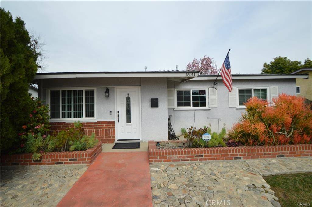 1641 1st ST, La Verne, CA 91750