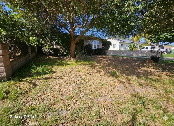 Van Nuys, CA 91406,7407 Densmore AVE