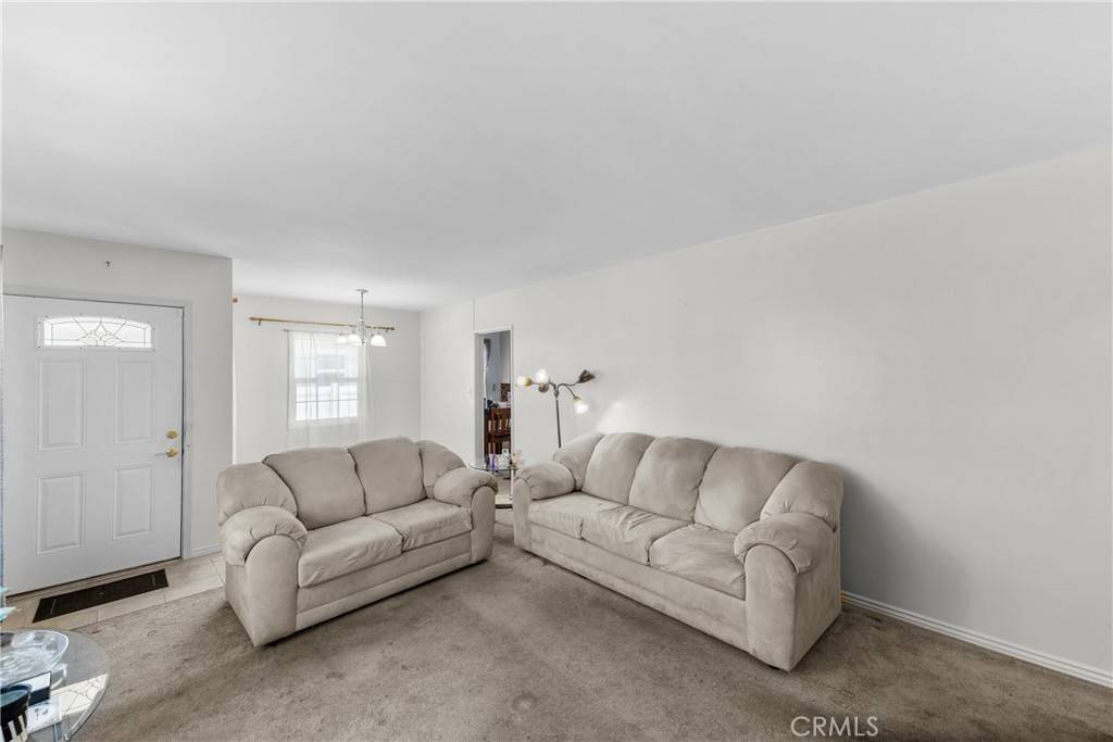 Whittier, CA 90605,13762 DANBROOK DR