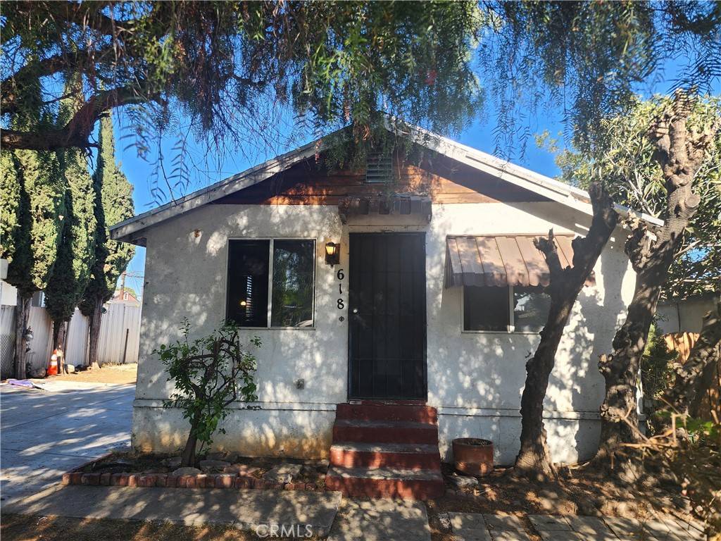 Los Angeles, CA 90022,618 S Mcbride AVE