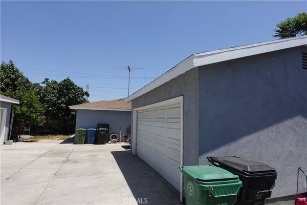Bell, CA 90201,6910 CHANSLOR AVE