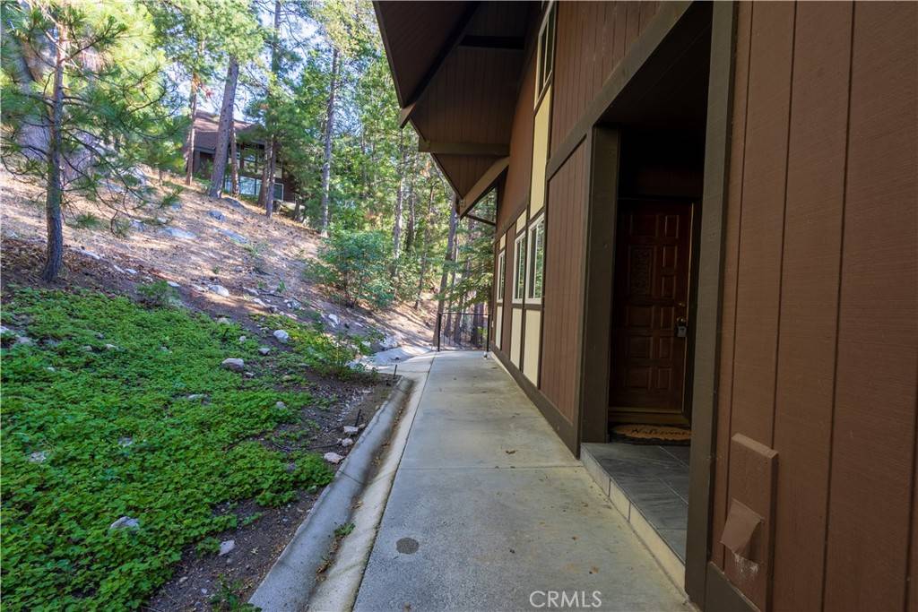 Lake Arrowhead, CA 92352,966 Willow Creek RD #14