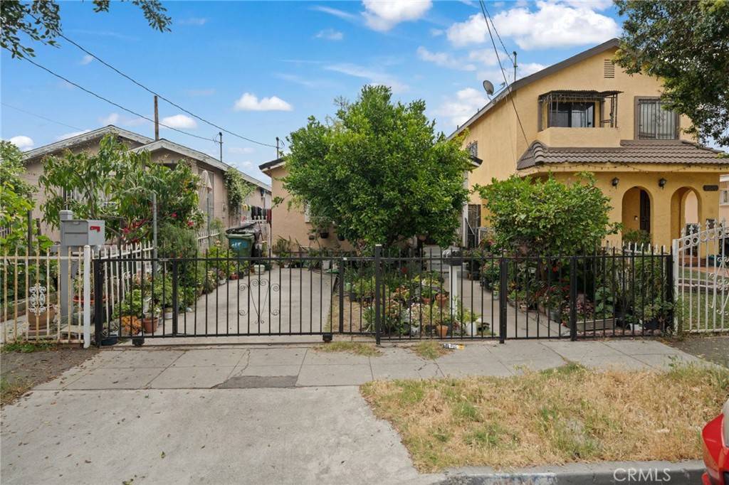 9514 Juniper ST, Los Angeles, CA 90002
