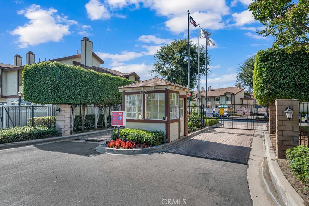 Pico Rivera, CA 90660,8939 Gallatin RD #116