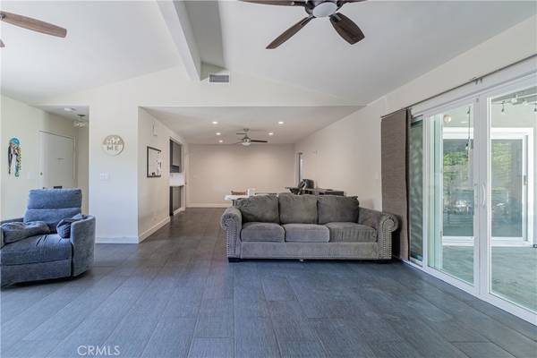Montebello, CA 90640,861 N Maple AVE