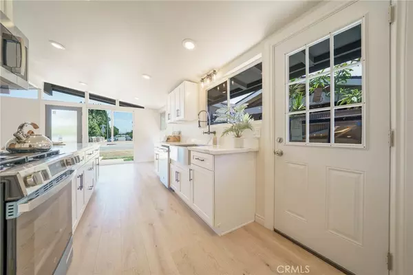 Anaheim, CA 92801,1019 N Dresden ST