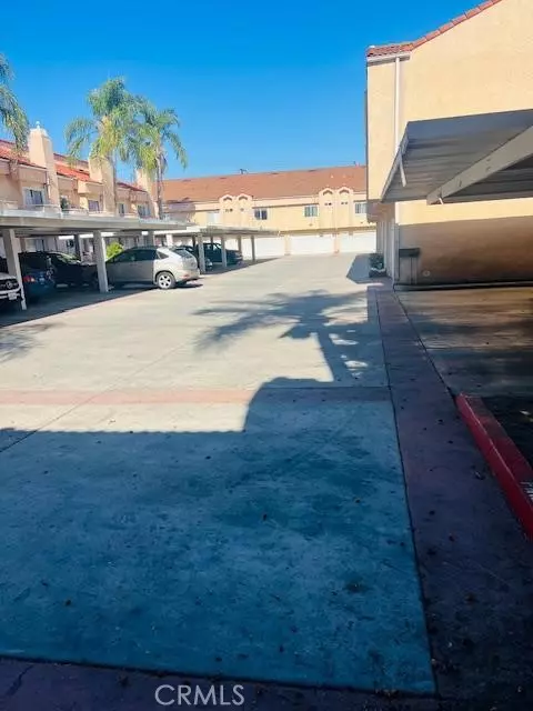 Paramount, CA 90723,15311 Gundry AVE #16