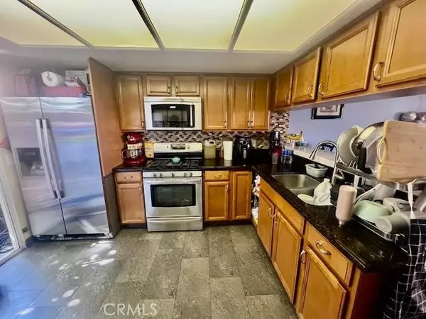 Paramount, CA 90723,15311 Gundry AVE #16