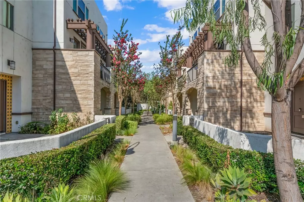 Bellflower, CA 90706,9311 Alondra BLVD #5