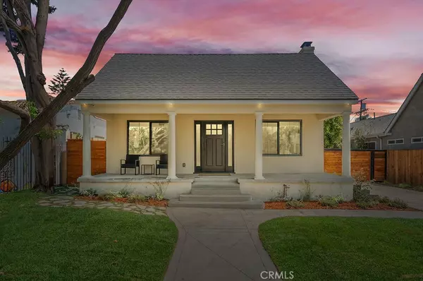 Los Angeles, CA 90004,584 N Plymouth BLVD