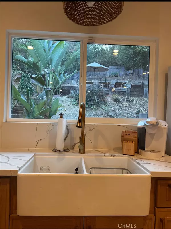 Los Angeles, CA 90042,961 Terrace 49