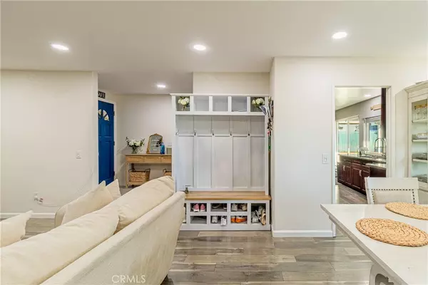 Chino, CA 91710,6061 Barbara ST