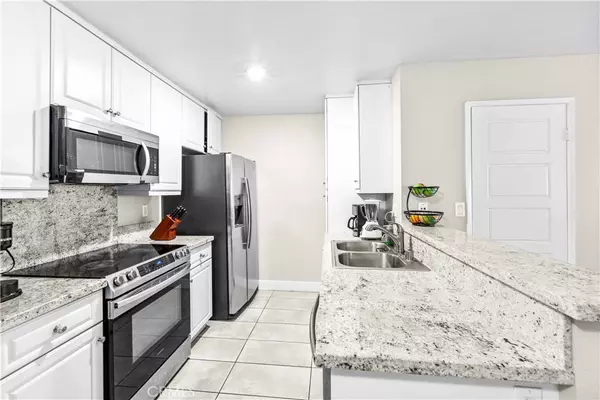 Lake Forest, CA 92630,23220 Orange #9