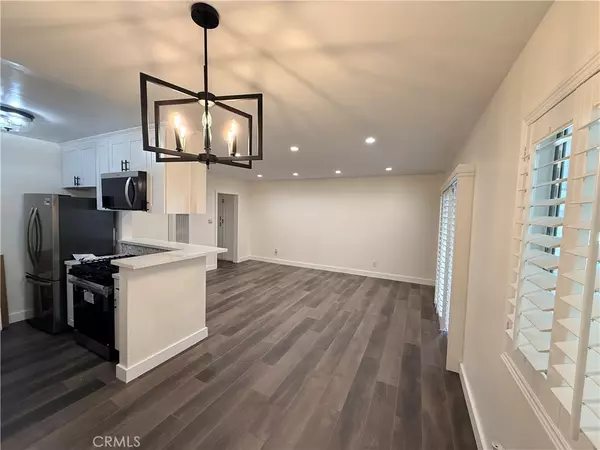 Los Angeles, CA 90025,1522 S Centinela #101