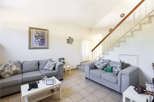 Huntington Park, CA 90255,6000 Arbutus AVE #F