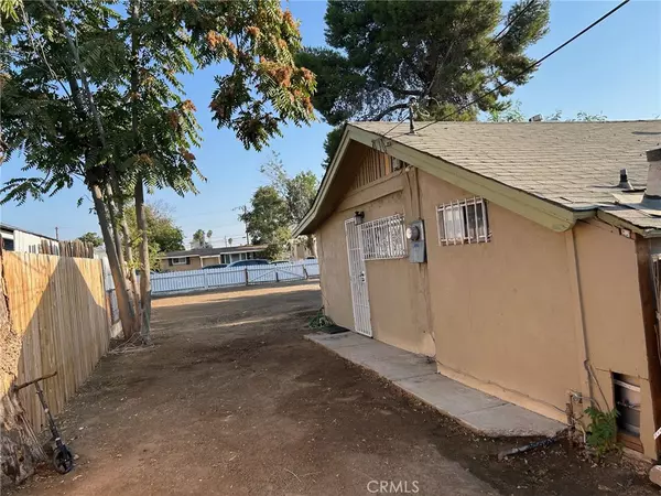 Bakersfield, CA 93308,111 Warren