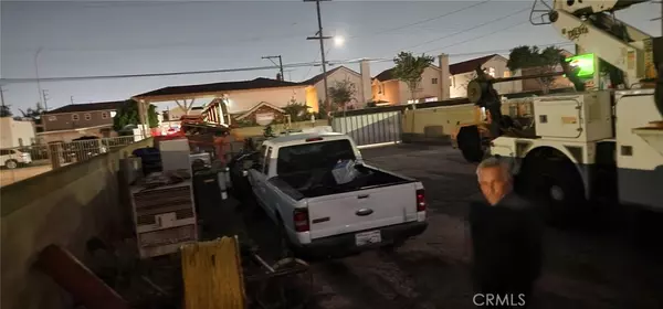 Bellflower, CA 90706,17046 Clark