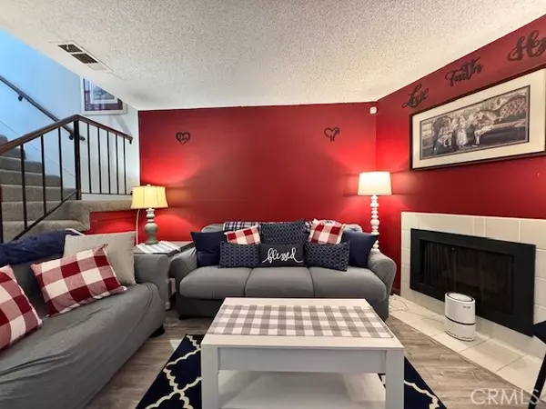 Glendale, CA 91202,543 W Stocker