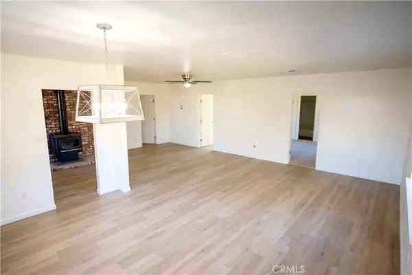 Snelling, CA 95369,15857 4th ST