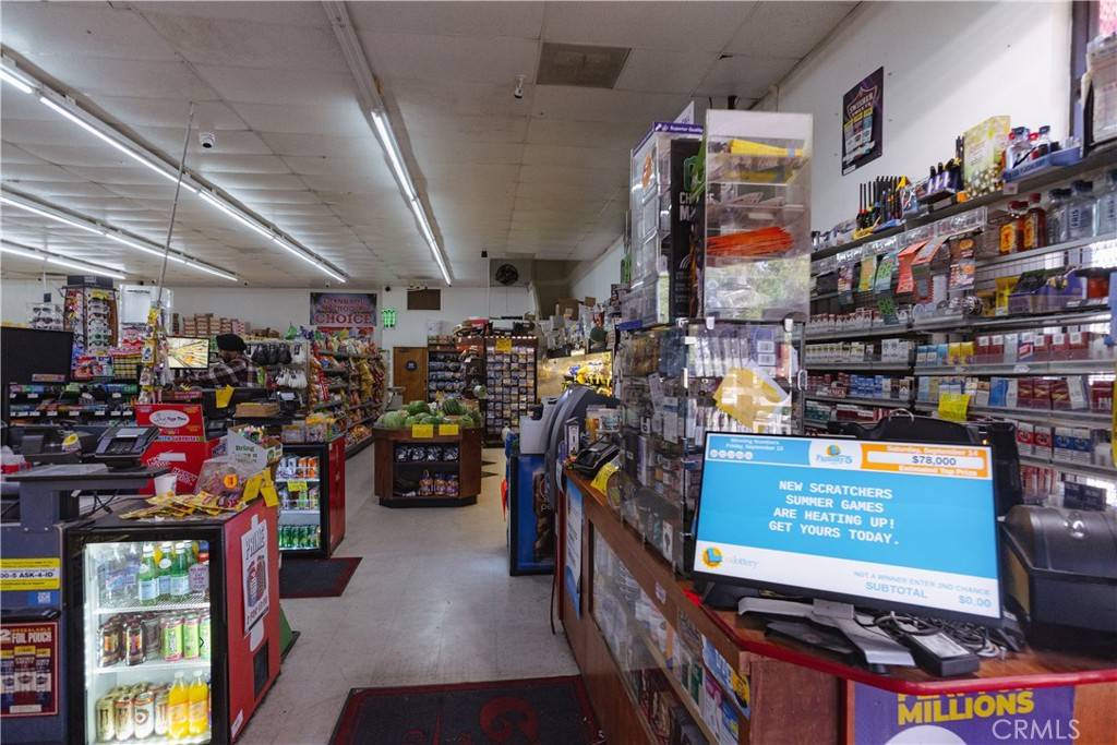 Merced, CA 95341,836 T ST