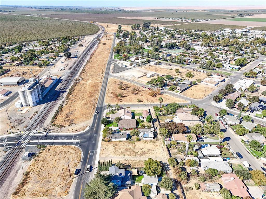 Planada, CA 95365,26 SANTA FE DR