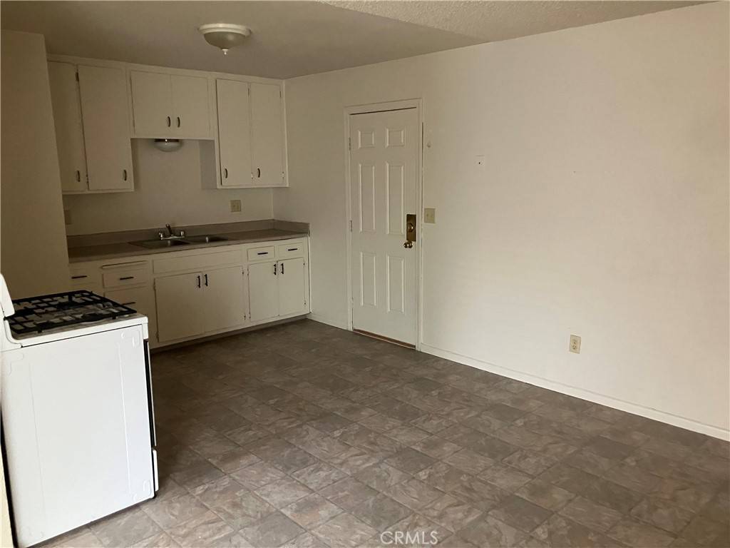 Merced, CA 95340,557 Barney ST
