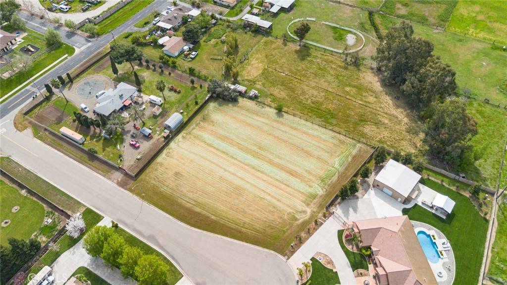 Merced, CA 95341,965 N Bryant CT