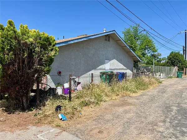 Madera, CA 93638,409 E 12th ST