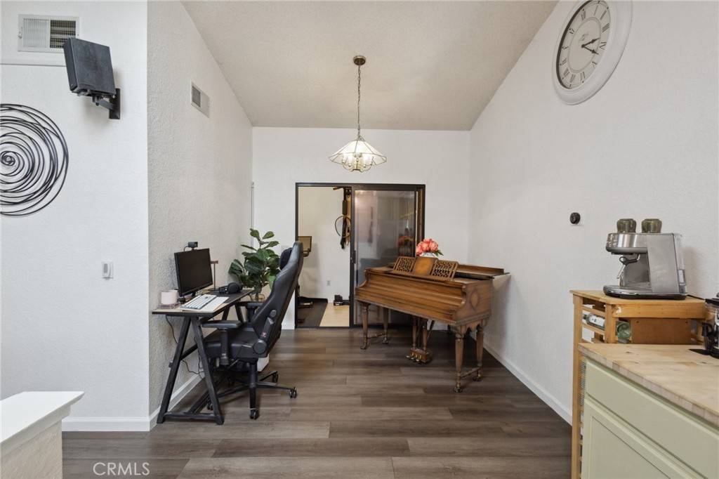 Sacramento, CA 95381,19 Lanyard CT