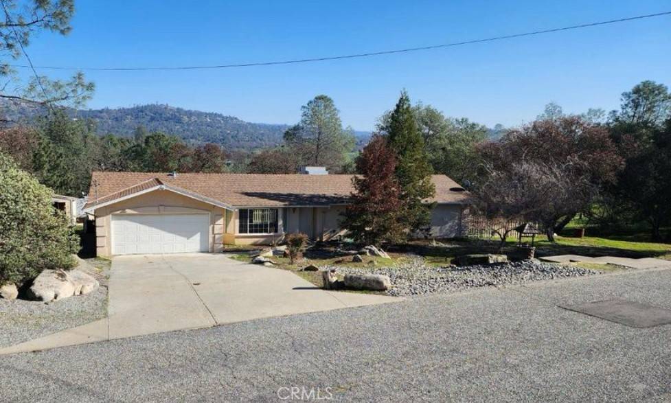 42445 Deep Forest DR, Coarsegold, CA 93614