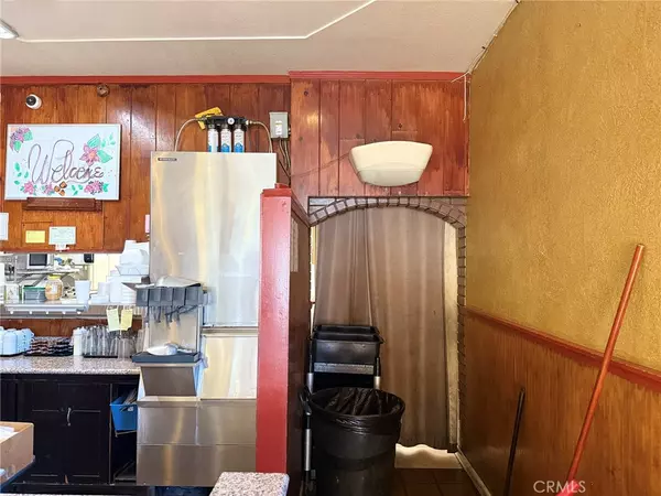 Merced, CA 95340,1327 W 18th ST