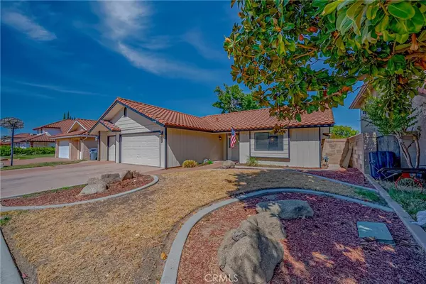 Madera, CA 93637,2465 Meadowrest