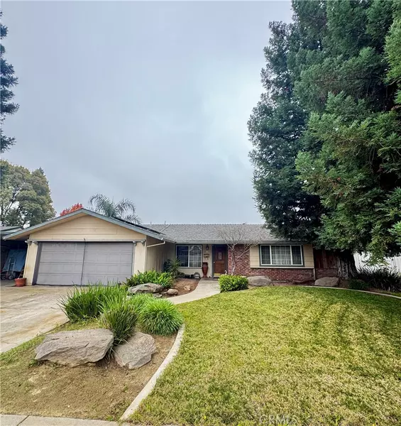 2348 Katy Ln, Merced, CA 95340