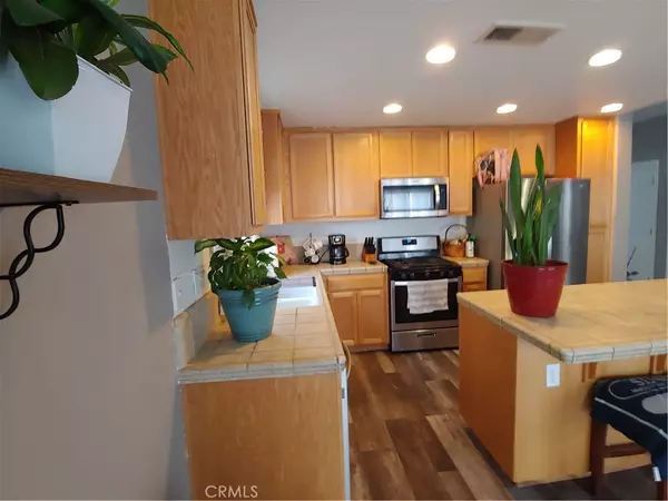 Madera, CA 93637,1190 Hazelnut LN