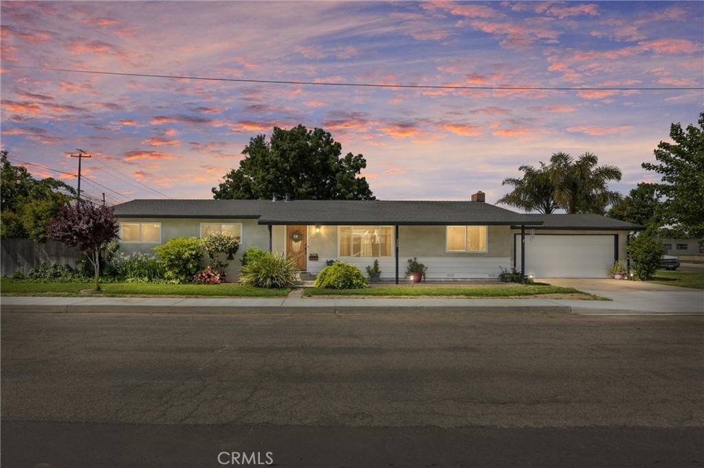 320 S 12th ST, Chowchilla, CA 93610
