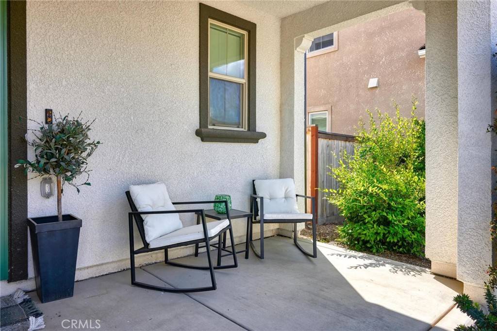 Madera, CA 93636,860 Ridgebank