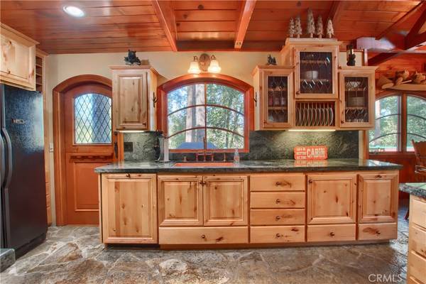 Bass Lake, CA 93604,53656 Acorn RD