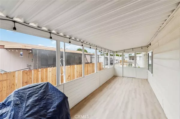 Bakersfield, CA 93304,4401 Hughes LN #148