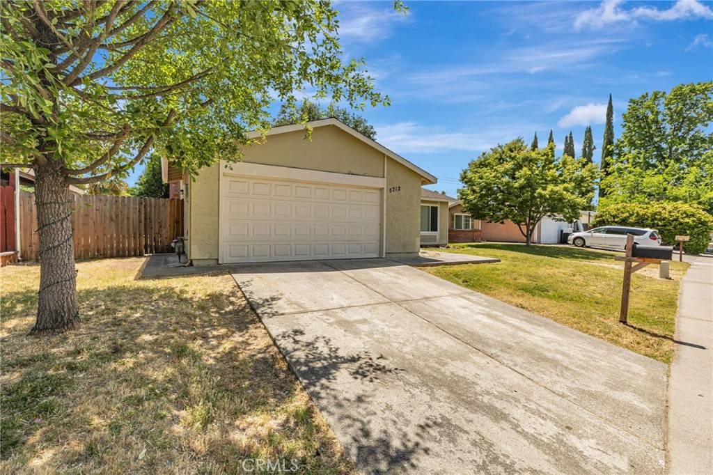 Sacramento, CA 95842,5712 Tupelo DR