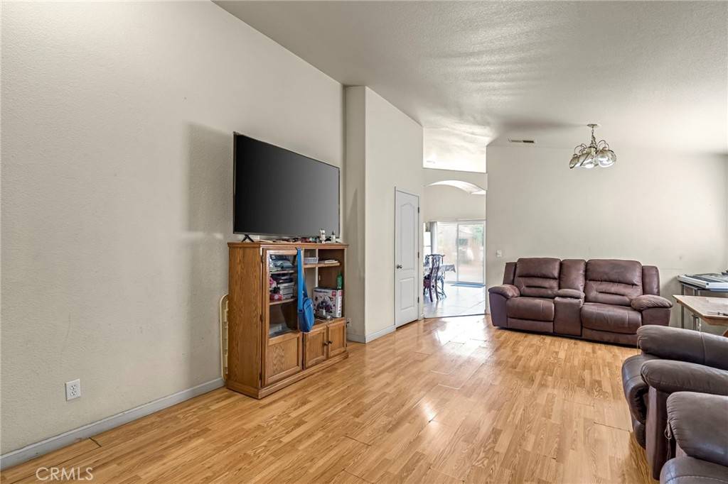 Madera, CA 93638,1232 Oso DR