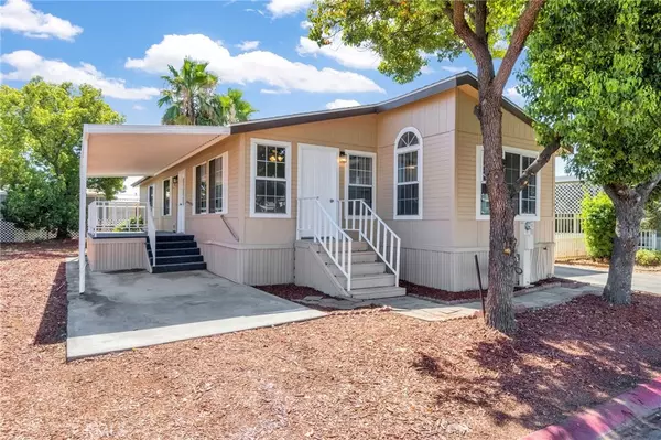 1218 E Cleveland #103, Madera, CA 93628