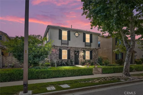 28537 Vista Del Rio DR, Valencia, CA 91354