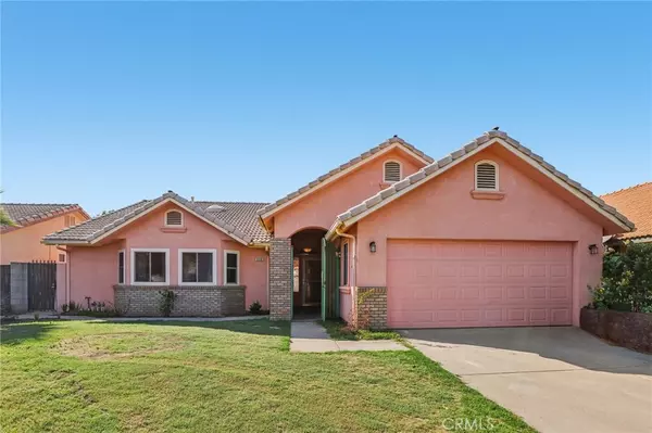 526 Grenache AVE, Madera, CA 93637