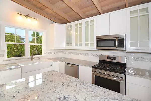 Santa Cruz, CA 95062,4220 Bain AVE