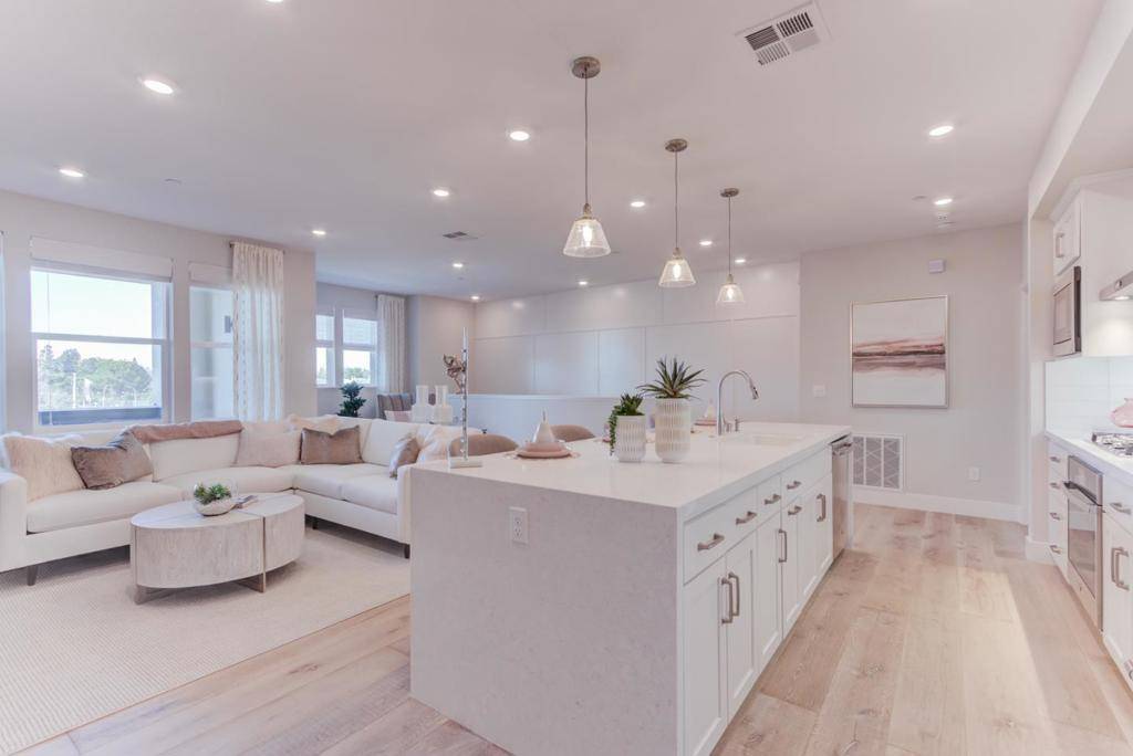 Santa Clara, CA 95051,Address not disclosed