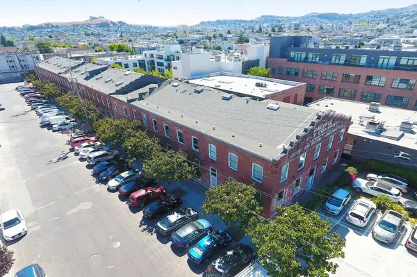 CA 94110,720 York ST #115