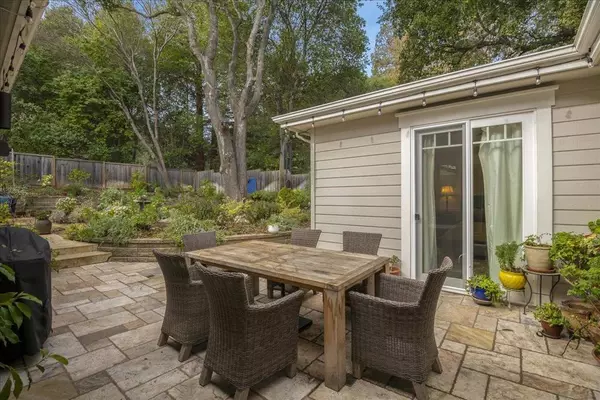 Saratoga, CA 95070,Address not disclosed
